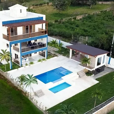 Luxury Beach Front Villa With Private Pool And Stunning Ocean View!